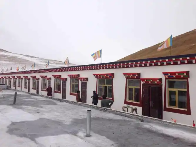 zgoe0xm">萨然哈巴活佛是藏传佛教宁玛派大圆满祖庭扎嘉寺的高僧大德