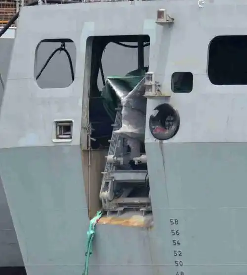 反潜版056型护卫舰的尾部舱门(鸣谢:超大军事 魔牛小队)