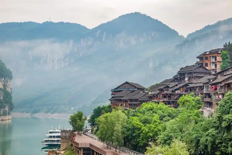 重庆周边游好去处丨在乌江江畔邂逅千年古镇,伴着民谣过一段悠闲生活!