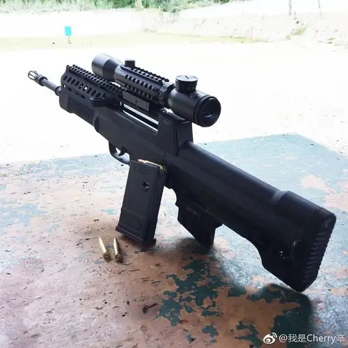 浅谈95式951式自动步枪安装瞄具方式