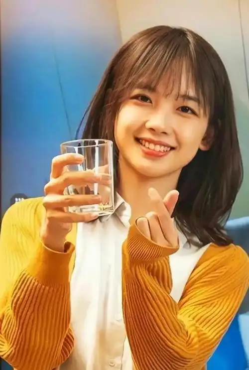 1,央视官宣王冰冰回归