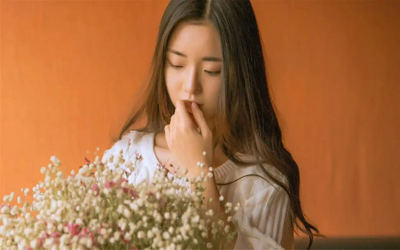 清纯长发美女文艺小清新写真高清壁纸