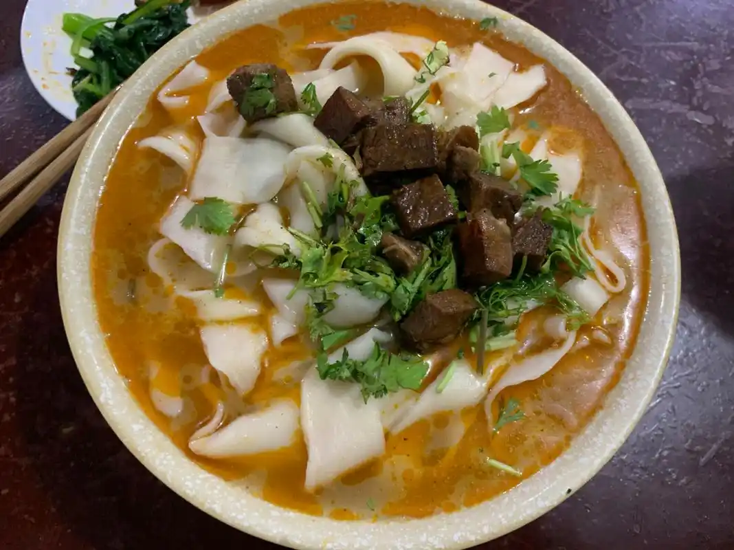 河南烩面!超喜欢 15元一大碗,很多牛肉.