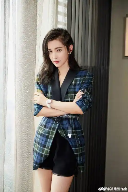 李冰冰说三面五星红旗同时升起##李冰冰为冬残奥会的健儿们加油