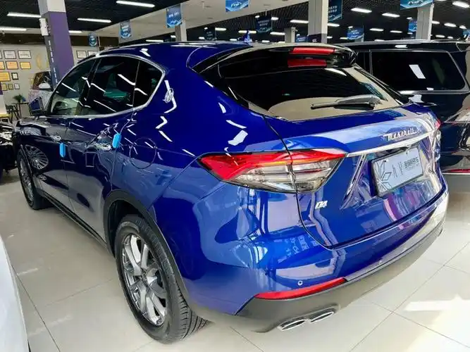 玛莎拉蒂levante2021款30t标准版