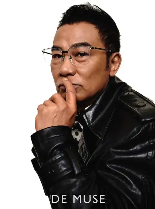 中文版创刊封面##de muse十一月刊封面人物##任达华深邃光影艺术大片