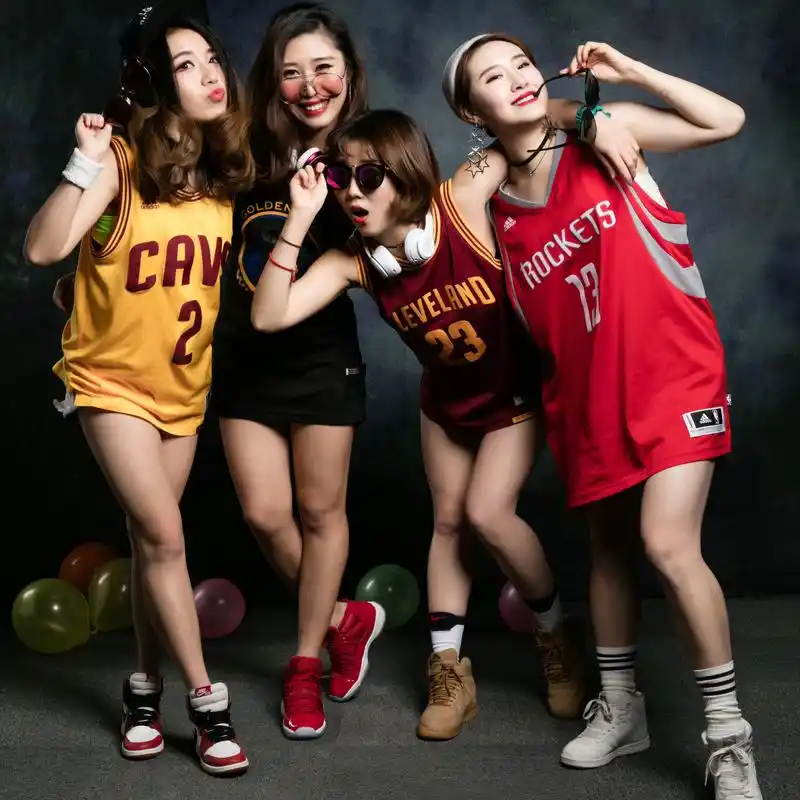 北京pg-24啦啦队篮球宝贝写真 酷帅嘻哈风助威圣诞大战