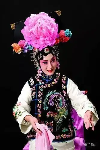 张火丁的铁镜公主发出京剧舞台上最艺术的一声叹息