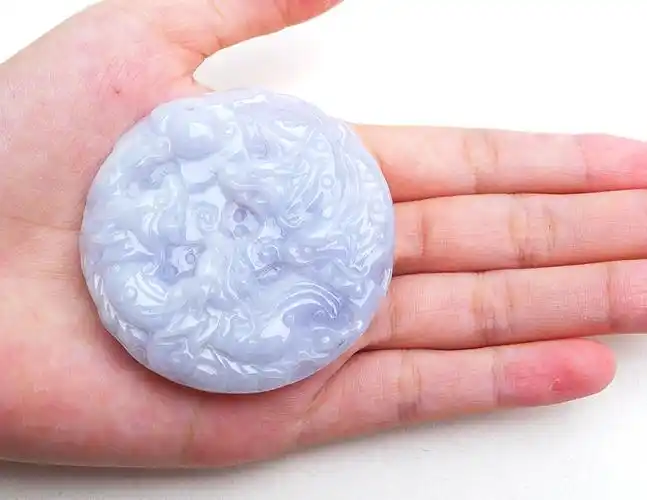 [收藏级 ]天然翡翠a货 糯种浅紫九龙牌 吊坠 65.62g