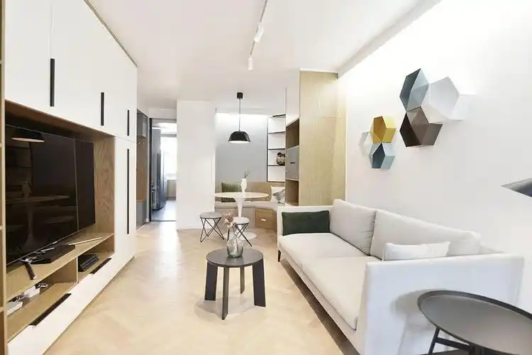 一个70平米的旧房改造项目地址:玉泉路16号院项目面积:70平米装修风格