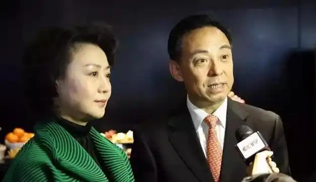 京剧第一美人李胜素四个绯闻丈夫竟没一个真的57岁婚姻未知