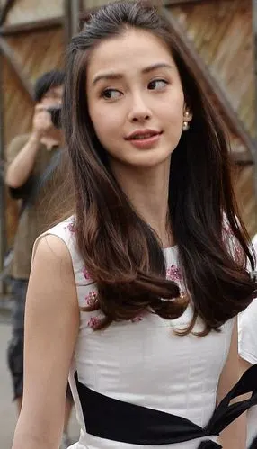 杨颖-花瓣网|陪你做生活的设计师 | 尽显性感女人味 : angelababy拍