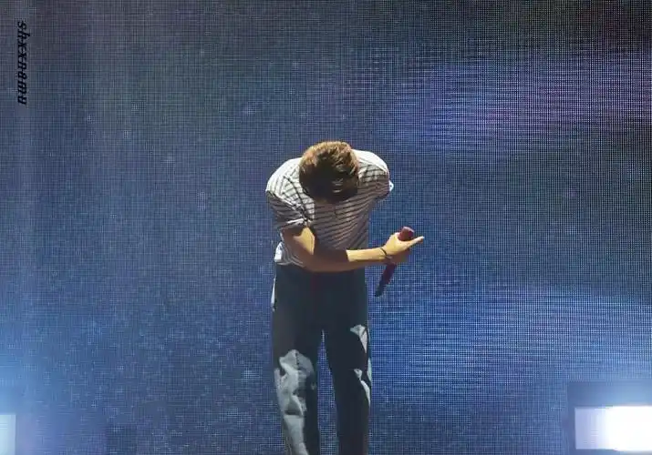 不穿西装也是绅士的小王子啊