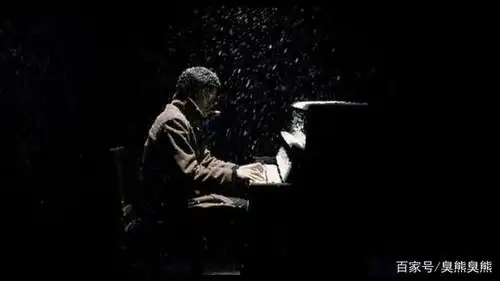 《钢的琴》:挣扎彷徨,哀而不伤