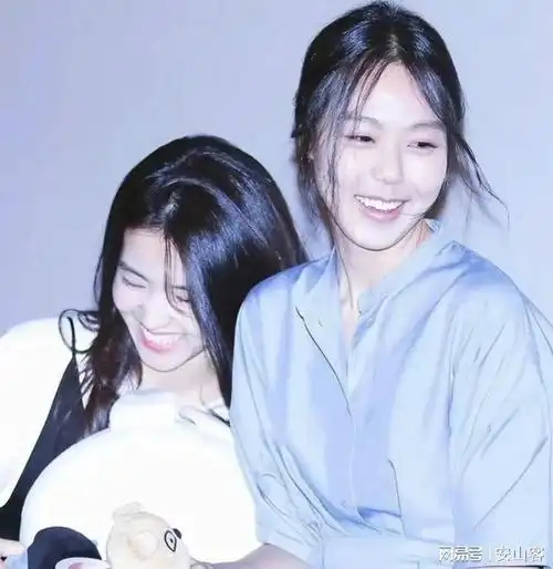 看她的17岁到42岁就知道|韩国|李洙赫|李政宰|赵寅成|孙艺珍|洪尚秀