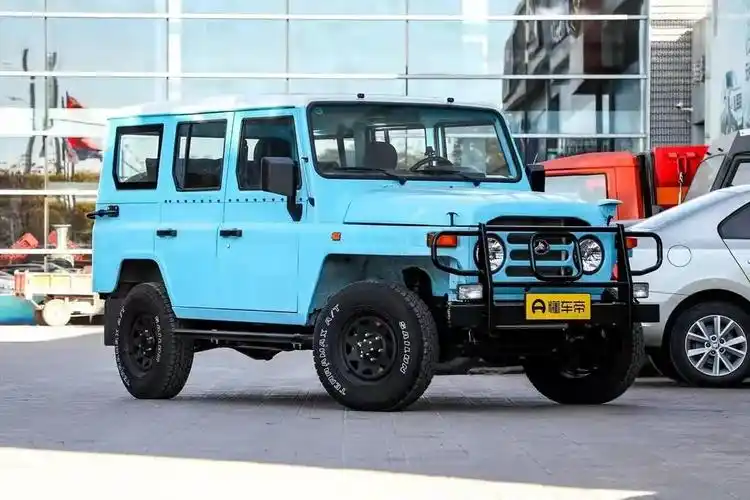 1,奥迪越野车有几款奥迪越野车报价及图片 奥迪并没有像奔驰g级jeep