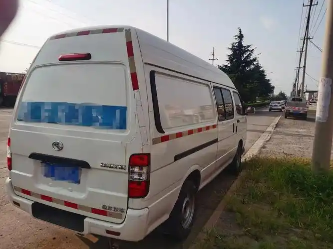 车主转行急售,金龙5座封闭式货车. - 抖音