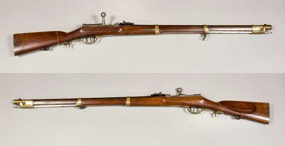 几乎就是指前装滑膛枪,今日有时也以火枪或土枪之名,和后来的洋枪区别