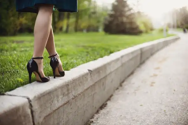 脚步快的人较神经质? 从"走路速度"看出你的快乐程度