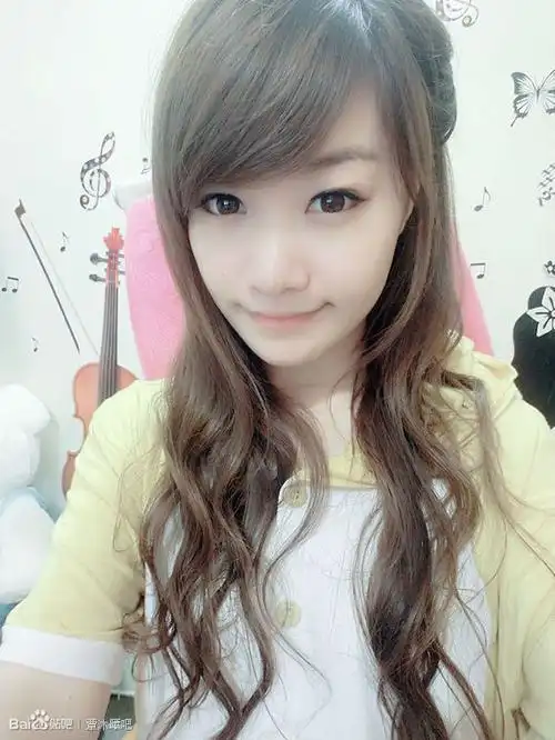 ovЁ 风小筝『8omm团歌手』