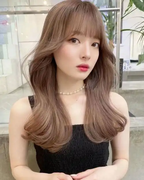 关注发型图片库,每天分享好发型今年春夏**流行的染发颜色关注发型