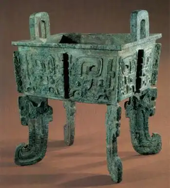 妇好夔龙纹扁足方鼎研究