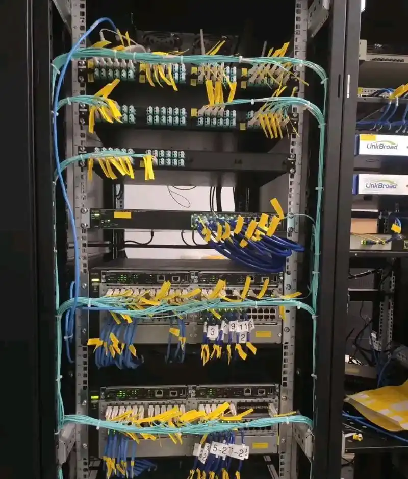 强迫症一流机柜布线图