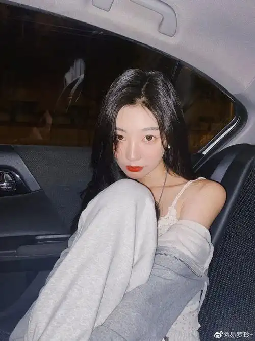 马思唯晒火辣新女友rapper的女朋友为什么都这么美