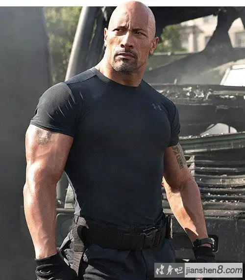 道恩·强森,1972年5月2日出生于加州海沃德市,美国男演员