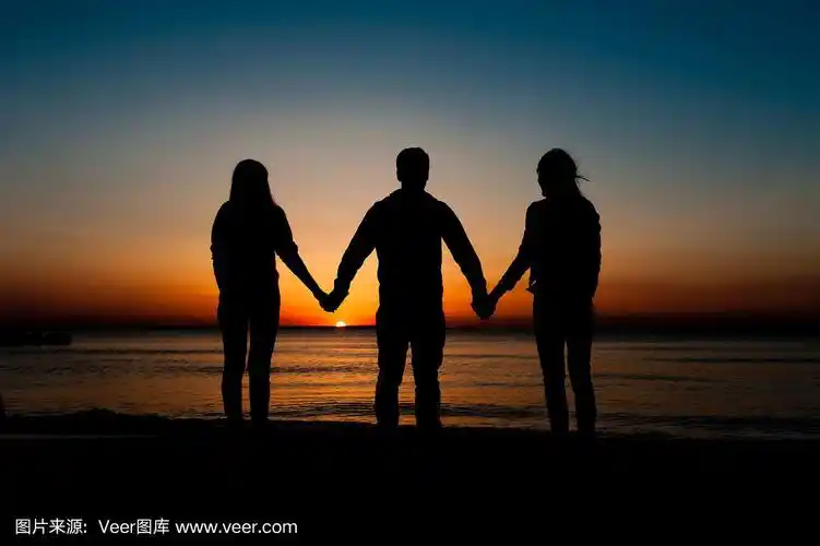 海滩,友谊,早晨,三个人,水