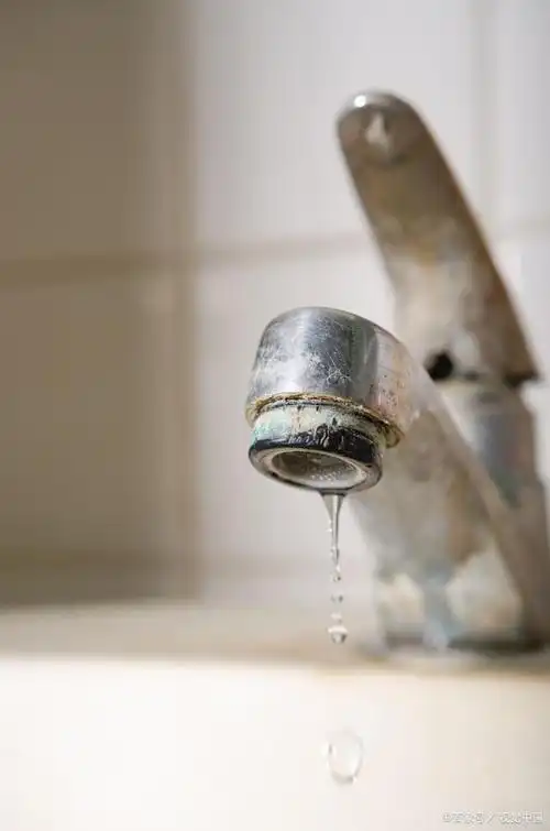 水龙头漏水怎么处理方法?修理水龙头和日常维护