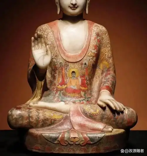 北齐 汉白玉彩绘佛像