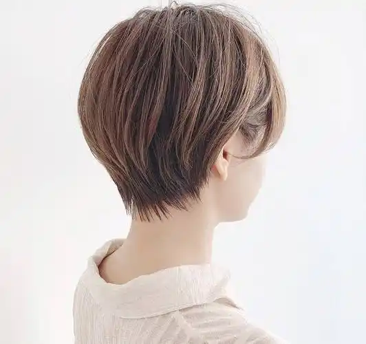 最适合30岁女性的短发,精致,时尚,有气质,喜欢吗