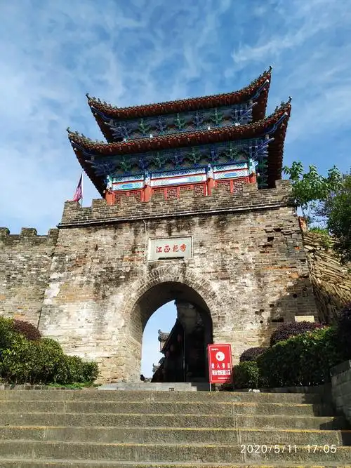 甘孜到石泉旅游