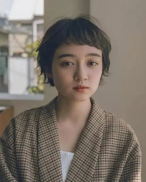 ins风日系气质短发,一眼就沦陷!|发型|蛋卷头|减龄|复古_网易订阅