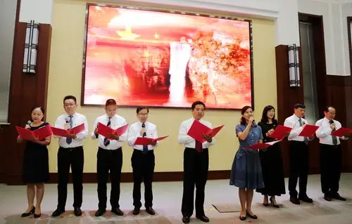 【不忘初心 牢记使命】我校举办迎国庆"我和我的祖国"师生朗诵会