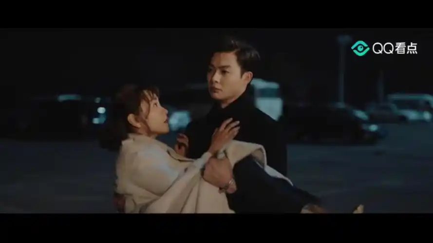 张日山感情又虐心尹南风落寞佛爷手环被送出定情