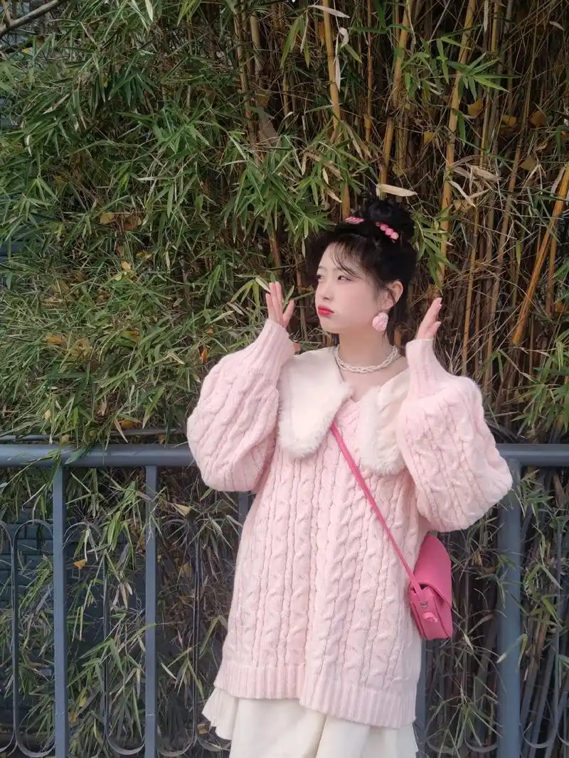 四川女孩 #甜妹 听说看喜欢人的照片会越看越模糊 - 抖音