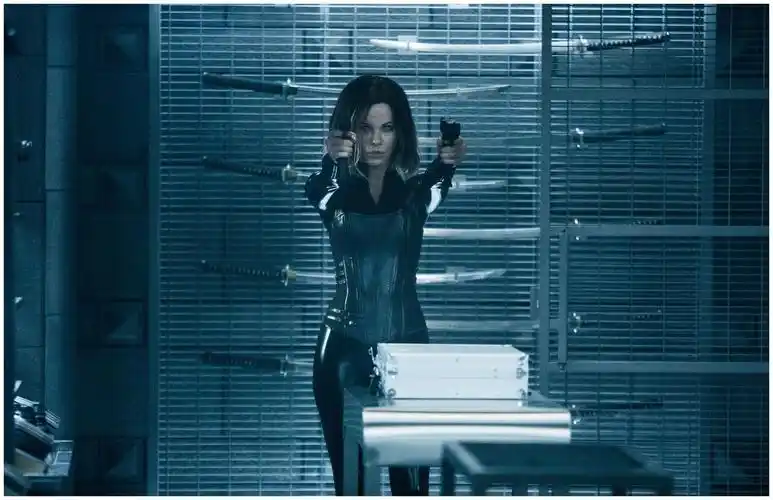 黑夜传说5沦为b级片槽点满满吐不尽爽片不爽