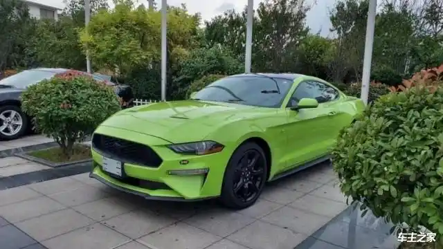 年轻人最应该买的车,福特野马,跑出你的青春!