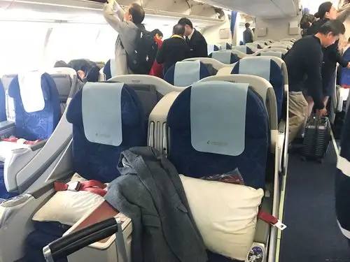 东方航空 mu722 hkg/sha 香港到虹桥简报,小出乎意料!