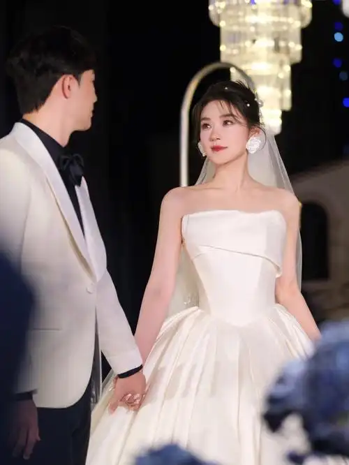 拉丁舞的王与后侯垚和庄婷今日大婚