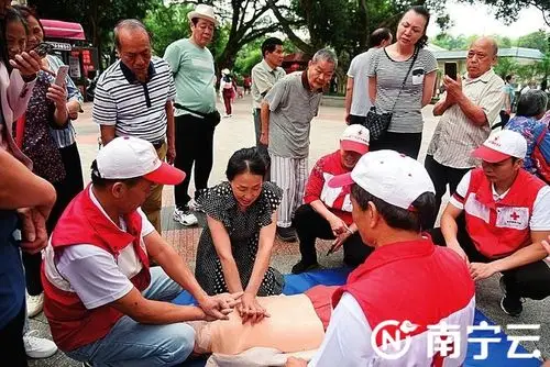 南宁日报社"庆祝建党100周年 我为百姓办实事"系列活动启动