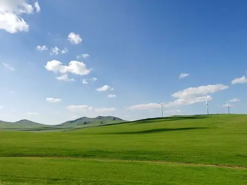 其它 天边草原天边草原有一个 迷人的地方 升腾的雾霭 银色的毡房
