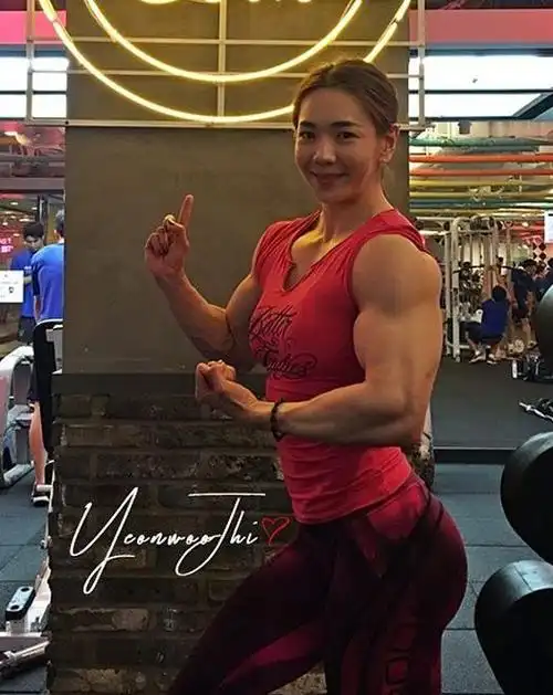 原创四大健美女性拥有天使面孔,却有发达肌肉,韩国金刚芭比不输欧美