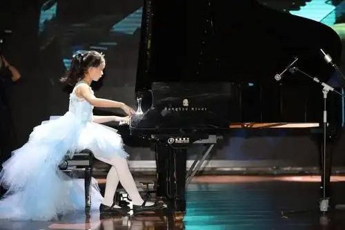 琴系中国广州市少儿中国钢琴作品音乐会全场回顾