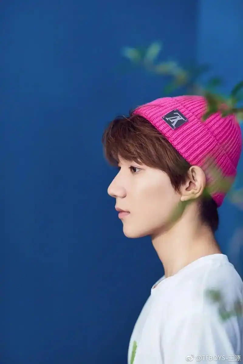 王源期待三巡和新舞台新作品哦王源永远平安健康快乐开心自由开