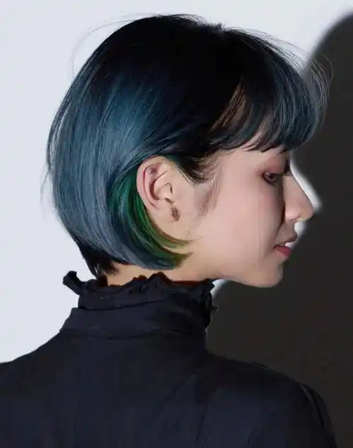 2022夏天超火的挂耳染短发