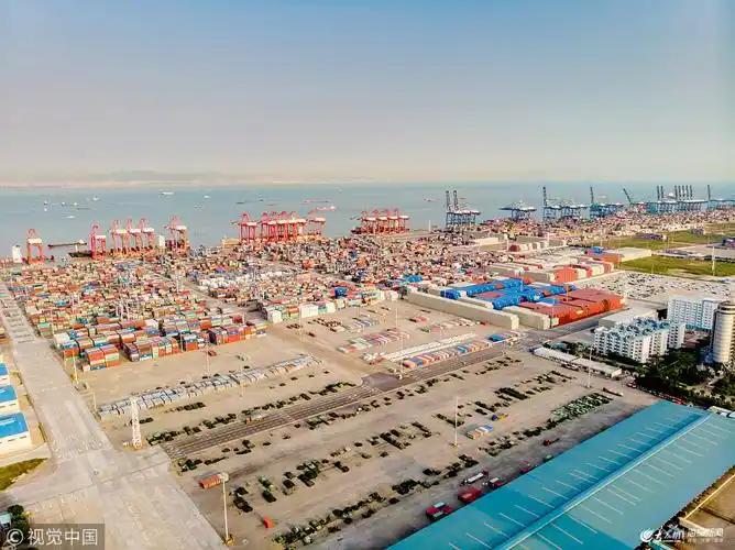 航拍广州南沙自贸区南沙新港集装箱货柜码头