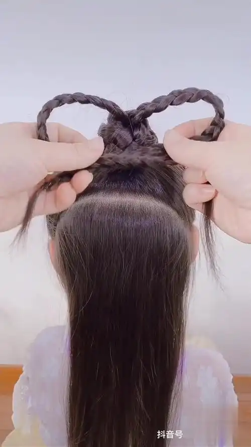 小女孩发型简单扎法 做个美美的小仙女 简单好看发型 儿童编发教程